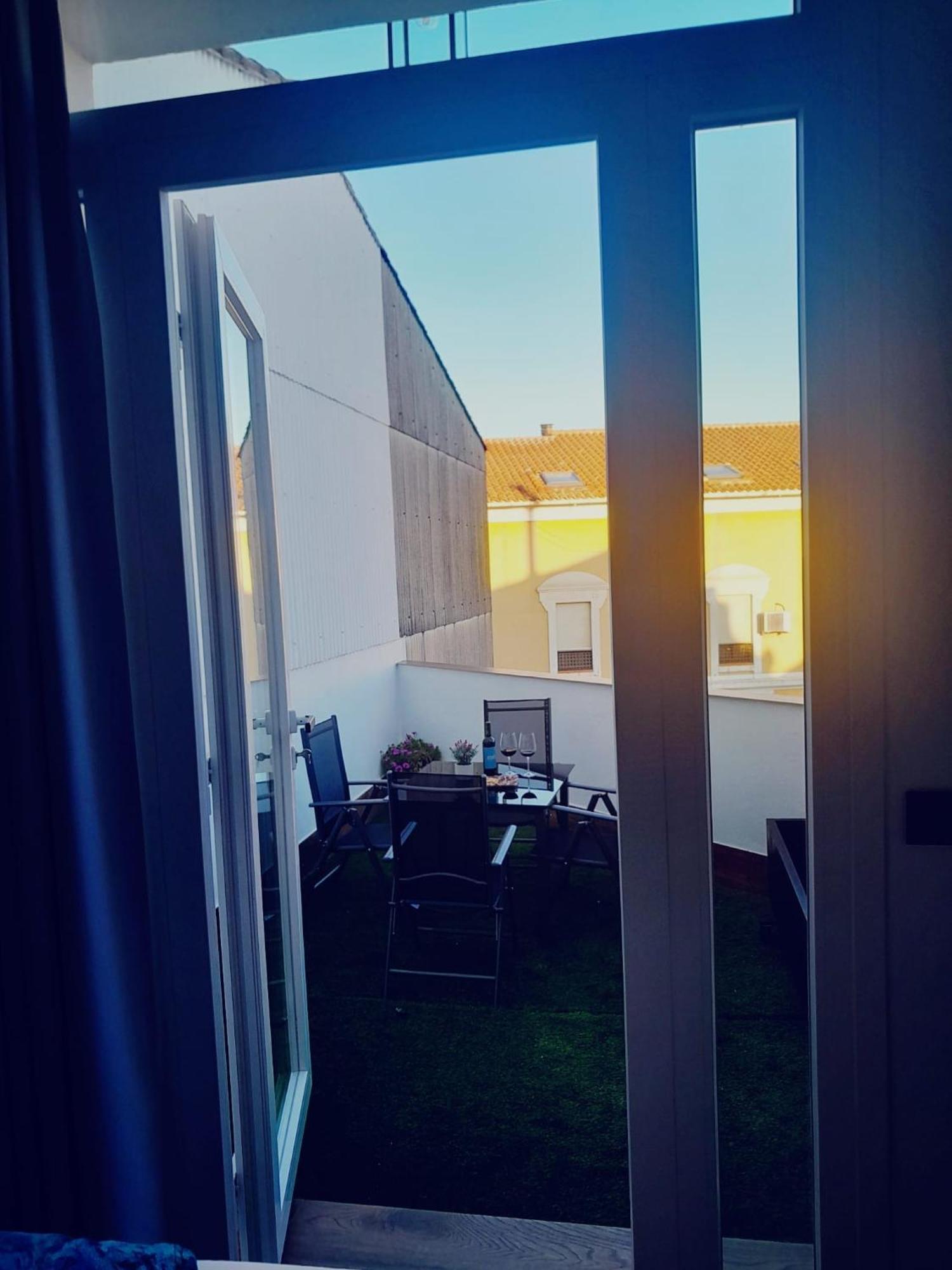 Macarena Suites Cáceres Exterior photo